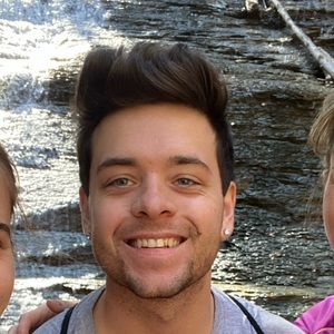 Meet your Posher, Nickolas